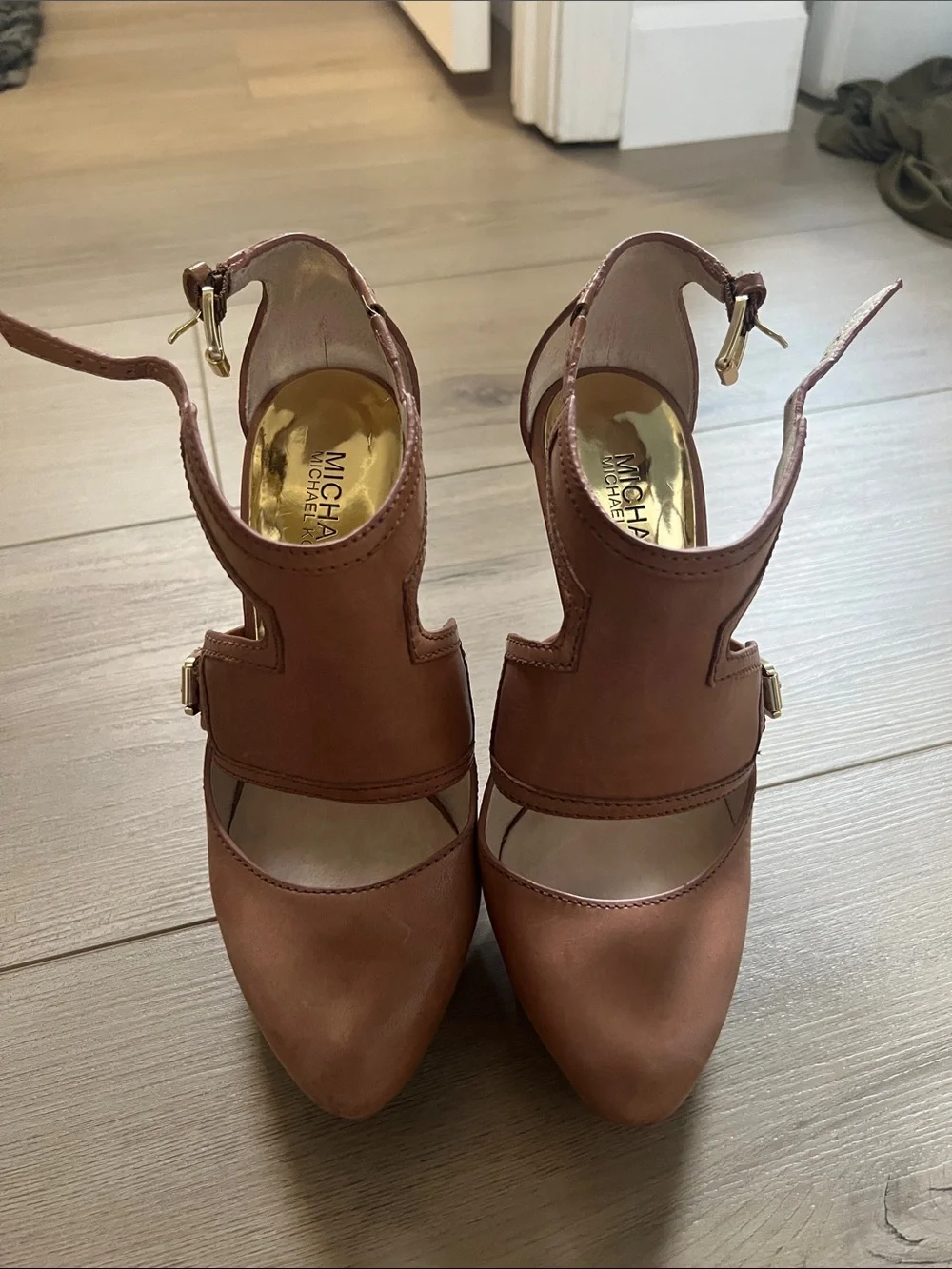 Michael Kors Tan Leather Cutout Ankle-Strap Pumps with Gold Accents